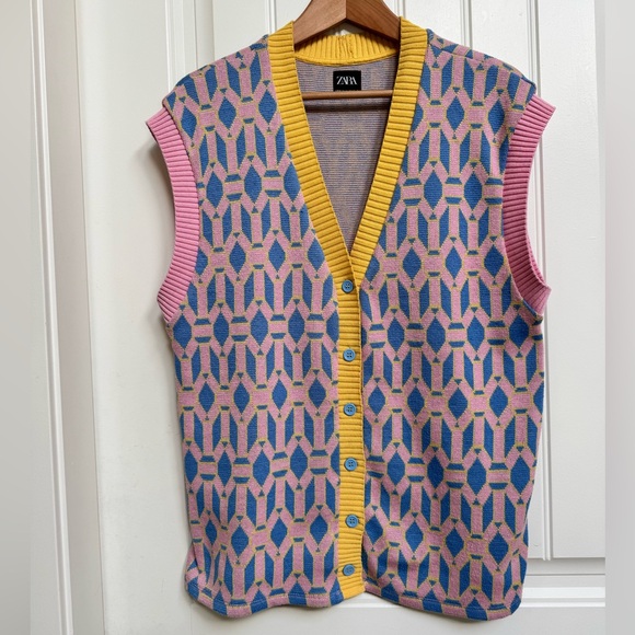Zara Pink Blue Yellow Oversized Jacquard Buttoned Sweater Vest. Size M - Picture 3 of 6